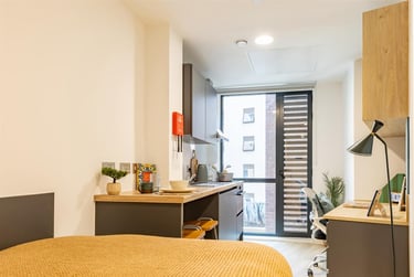1 bed studio, Talbot Street, Arboretum, Nottingham, NG15GN - Image 4